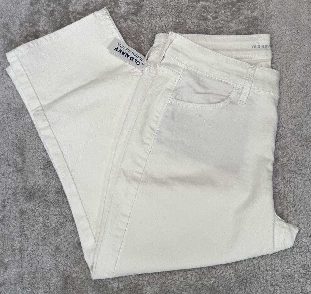 Old Navy WOW Mid Rise White Denim Capris Womens Size 6 NWT